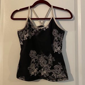 Black and white lululemon tank top